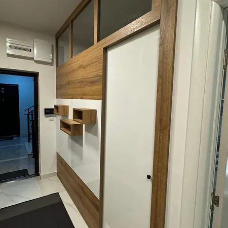 Apartment Vema 5 *